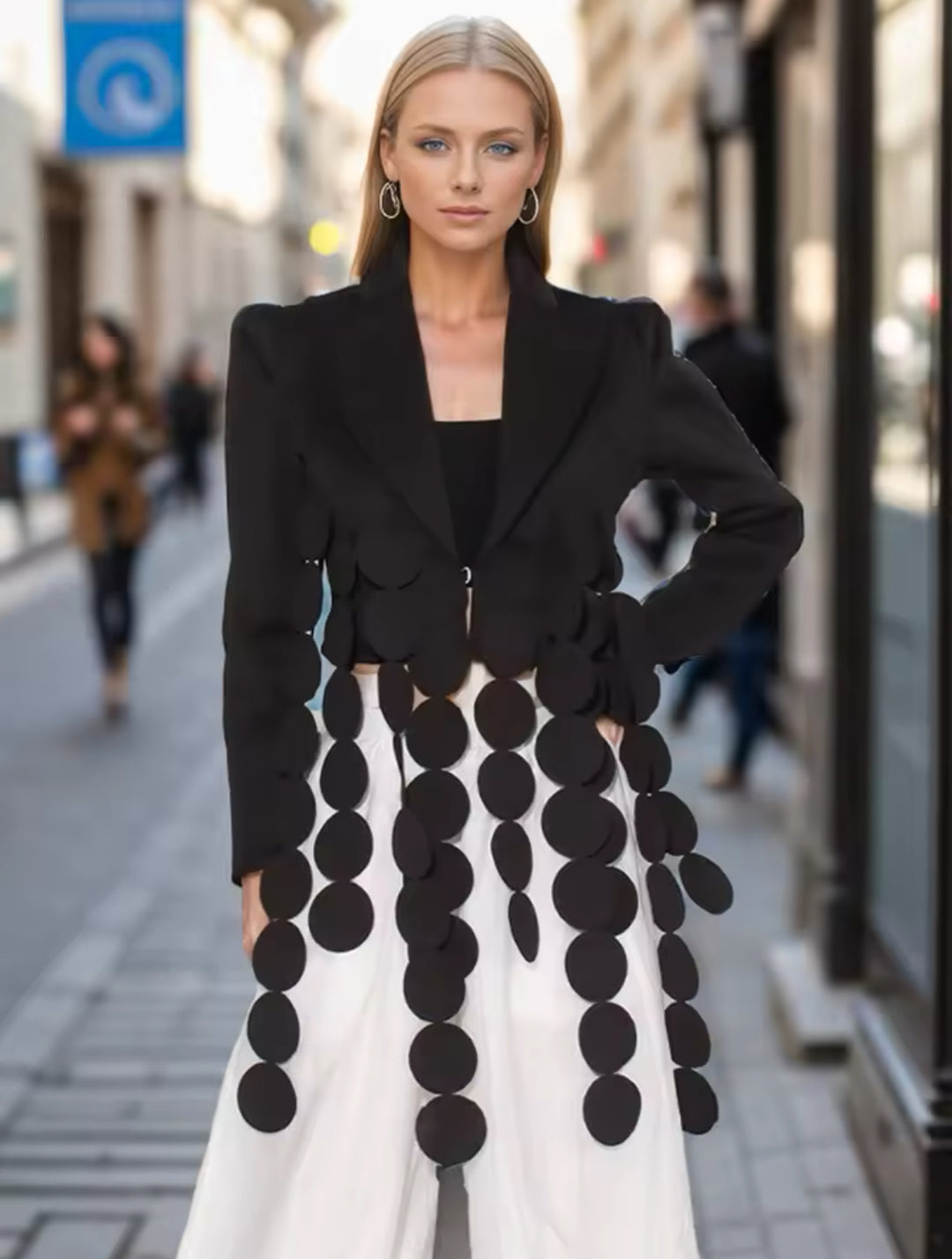 Noami Deep V Short Blazer