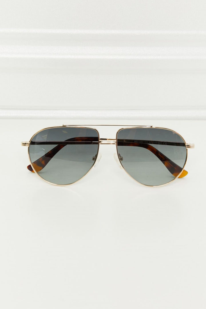 Keeping it Cool Aviator Sunglasses