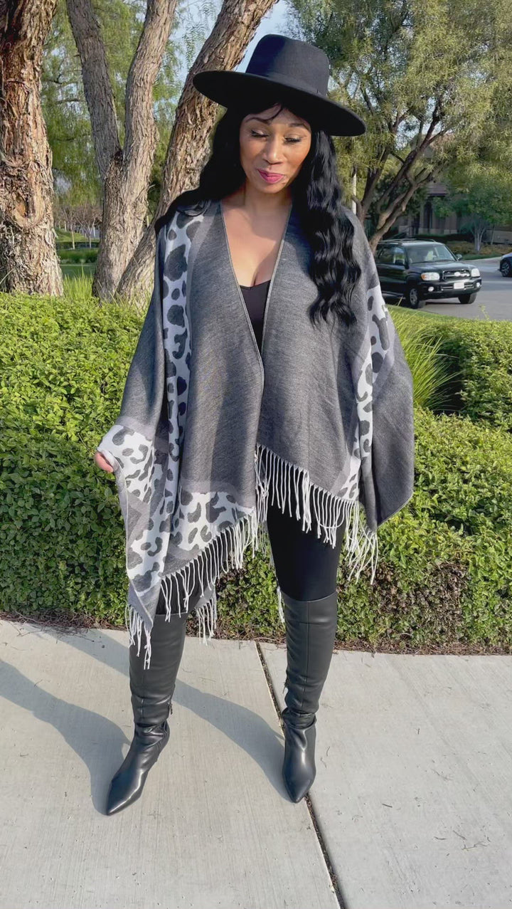 TARA'S VERSATILE ANIMAL PRINT SHAWL