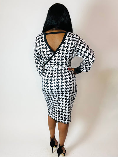 Lilly Houndstooth Midi Dress - Moody Fitzs Boutique