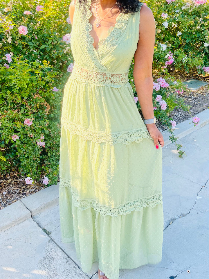 It’s A Lace Kind Of Mood - Moody Fitzs Boutique