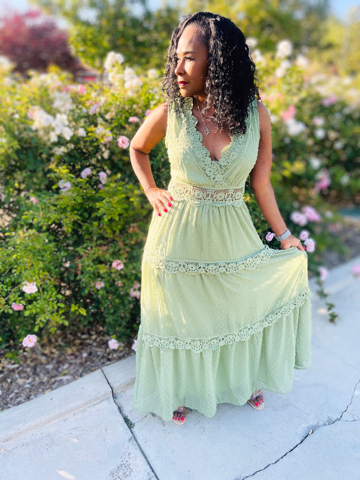 It’s A Lace Kind Of Mood - Moody Fitzs Boutique