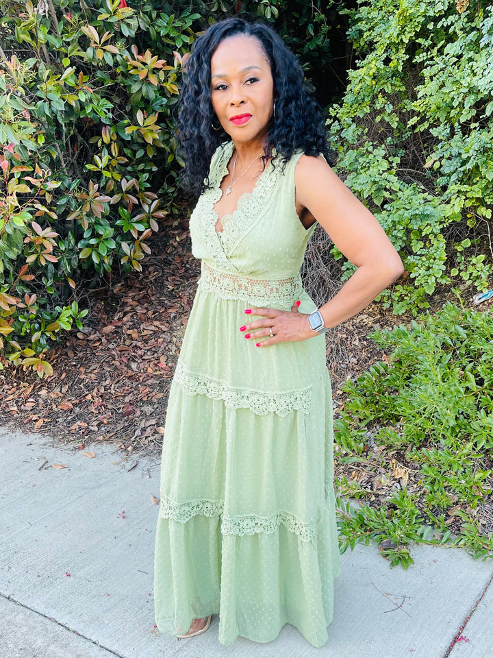It’s A Lace Kind Of Mood - Moody Fitzs Boutique