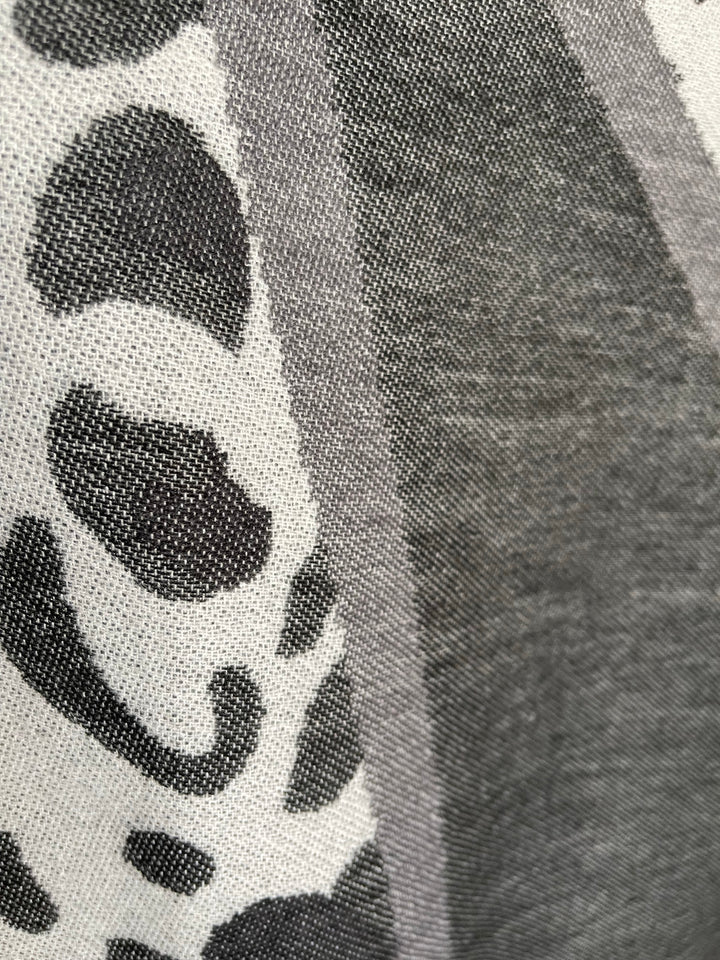 Tara's Versatile Animal Print Shawl - Moody Fitzs Boutique