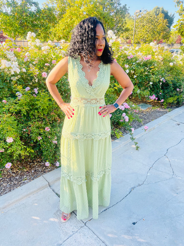 It’s A Lace Kind Of Mood - Moody Fitzs Boutique