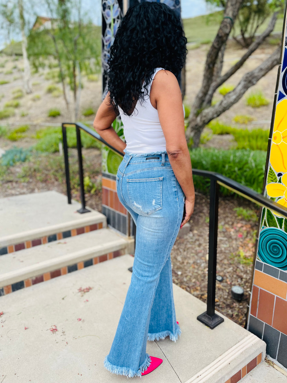 Women Frayed End Hem Jeans - Moody Fitzs Boutique