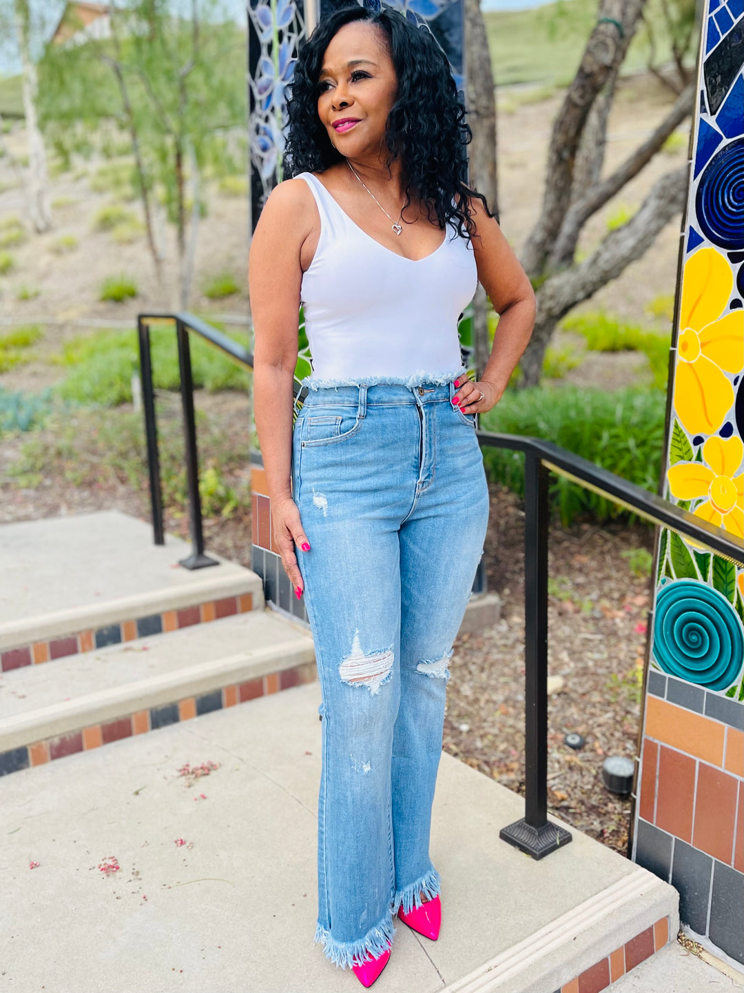 Women Frayed End Hem Jeans - Moody Fitzs Boutique